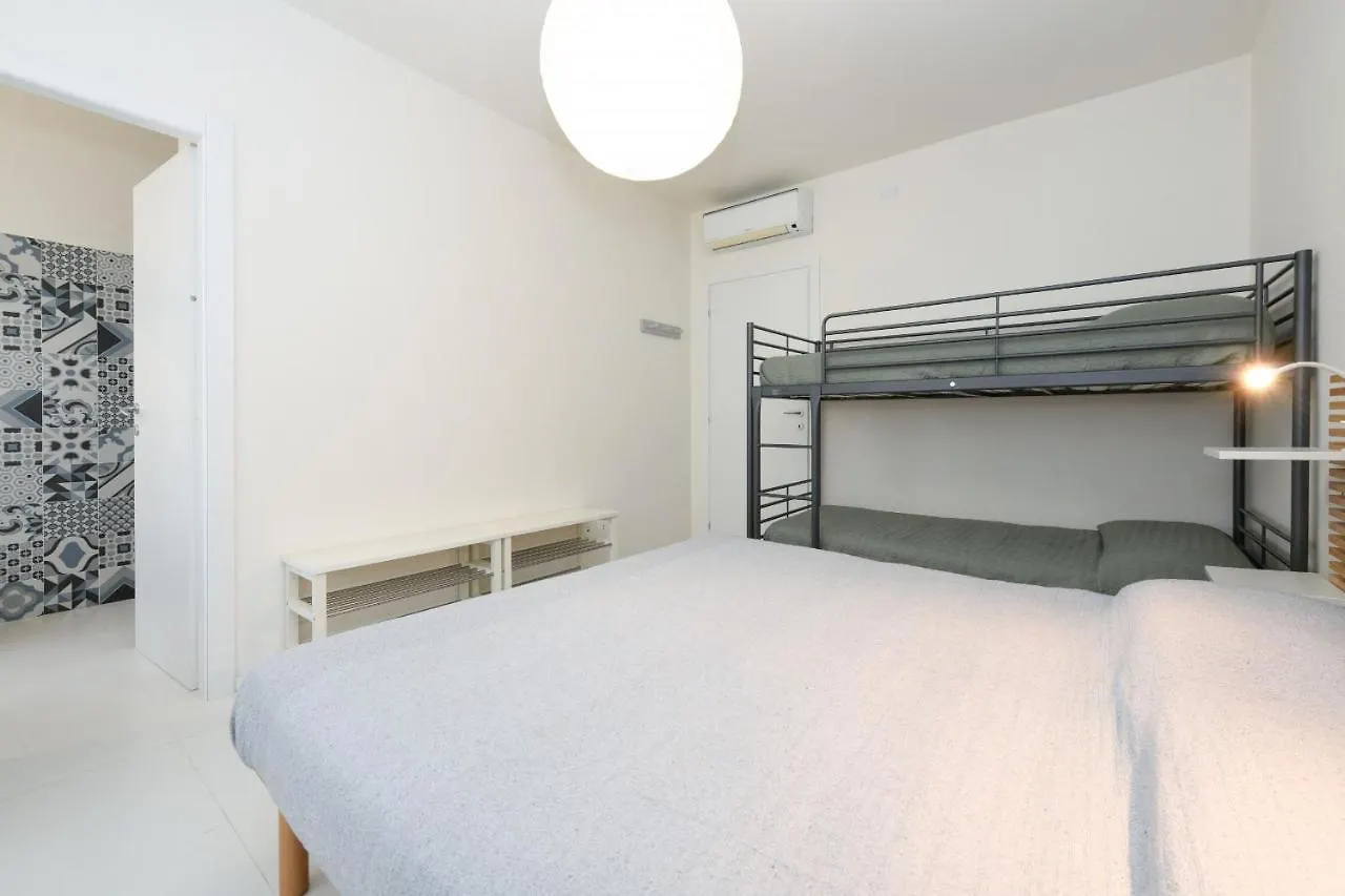 Garden Apartment Bardolino 0*,