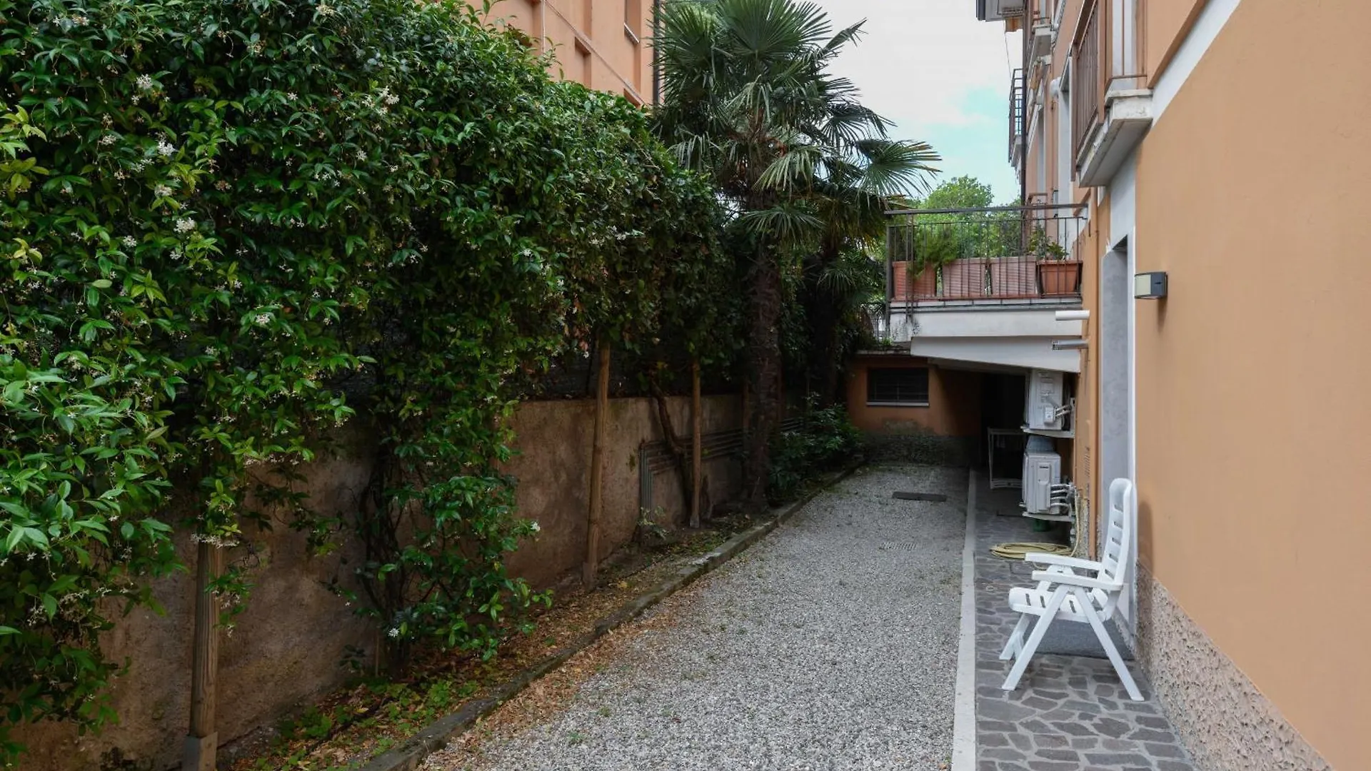 Garden Apartment Bardolino Italy